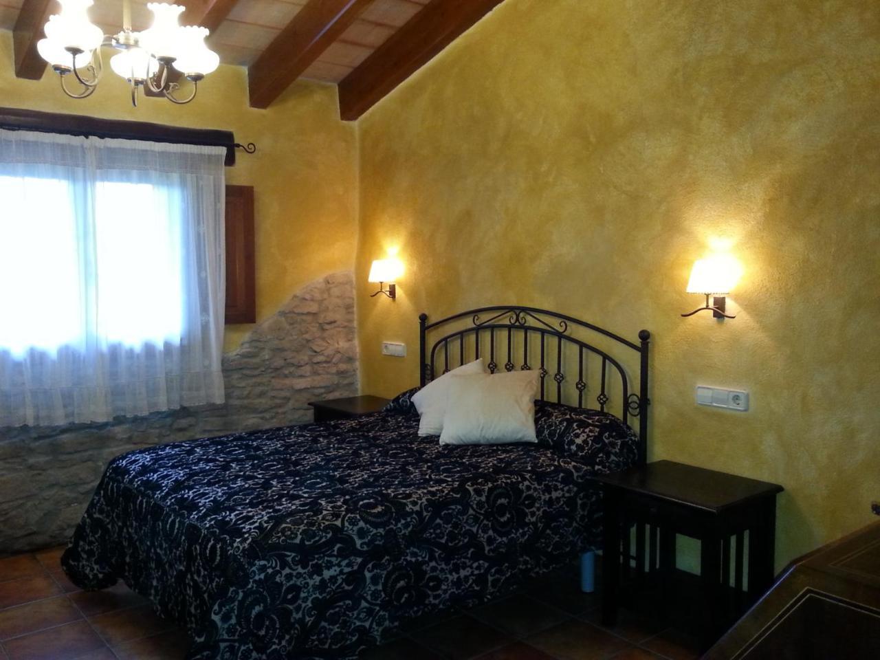 Country House El Permanyer Olost Ngoại thất bức ảnh